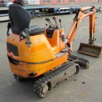 2014 JCB 8008 - Image 3
