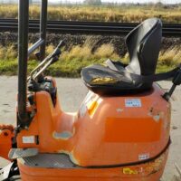 2014 JCB 8008 - Image 4