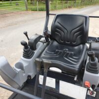 2017 Kubota KX015-4 - Image 4