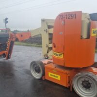 2011 JLG E300AJP - Image 4